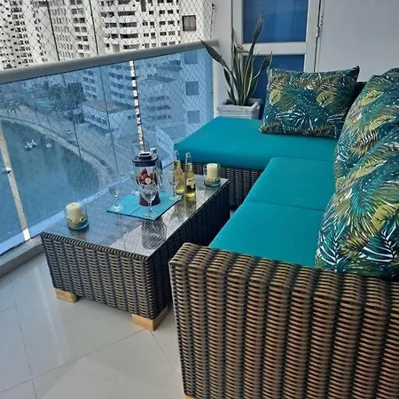Fabulous 2bd Apt With Sea Views Apartamento
